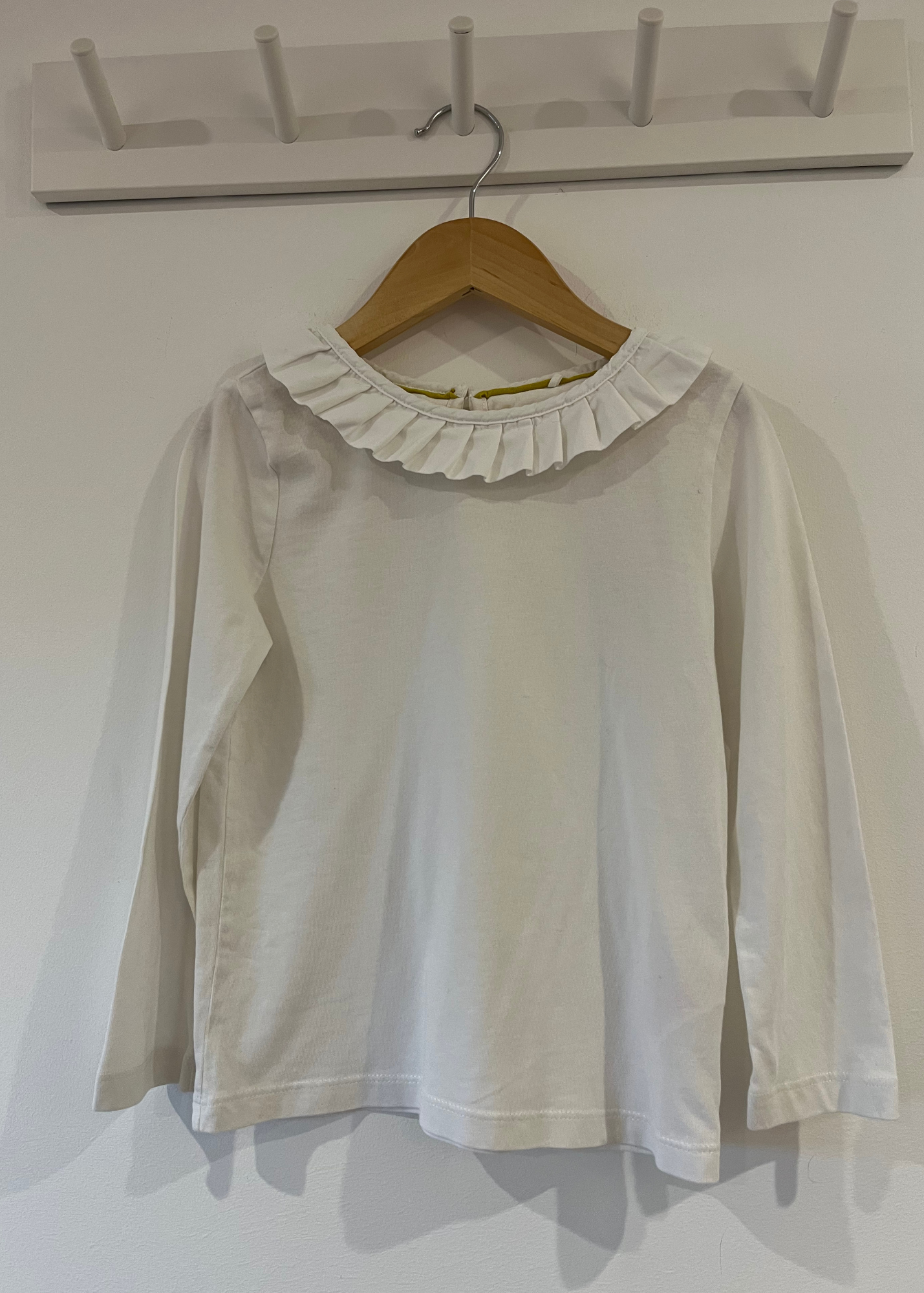 Mini Boden White Frill Collar Long Sleeve Top (4-5 Years)