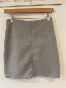 Missguided faux suede skirt (size 6)